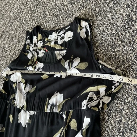 Ava & Viv Floral Black and White Scoop Neck Maxi Dress - Picture 9 of 10